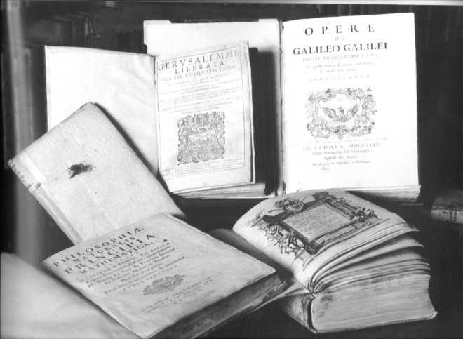 Books from the Leopardi library